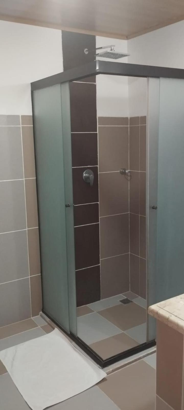 Lili'S Hostel 圣克鲁斯 外观 照片